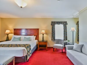 Tom Quick Inn Room