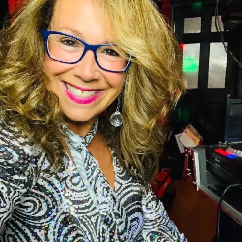 DJ Gina